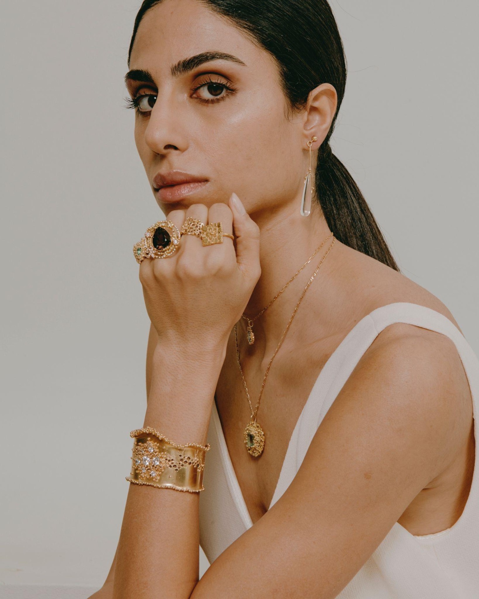 Arezoo, event hostess and promo model available in New York City