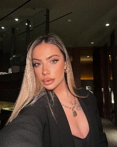 Francesca — event hostess in New York