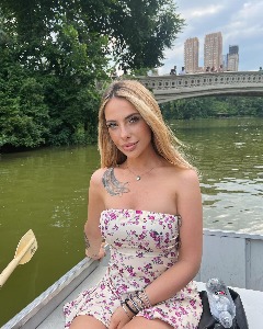 Francesca - photo 6 of 7, event hostess in New York City