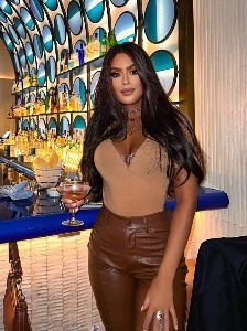 Mona — event hostess in New York